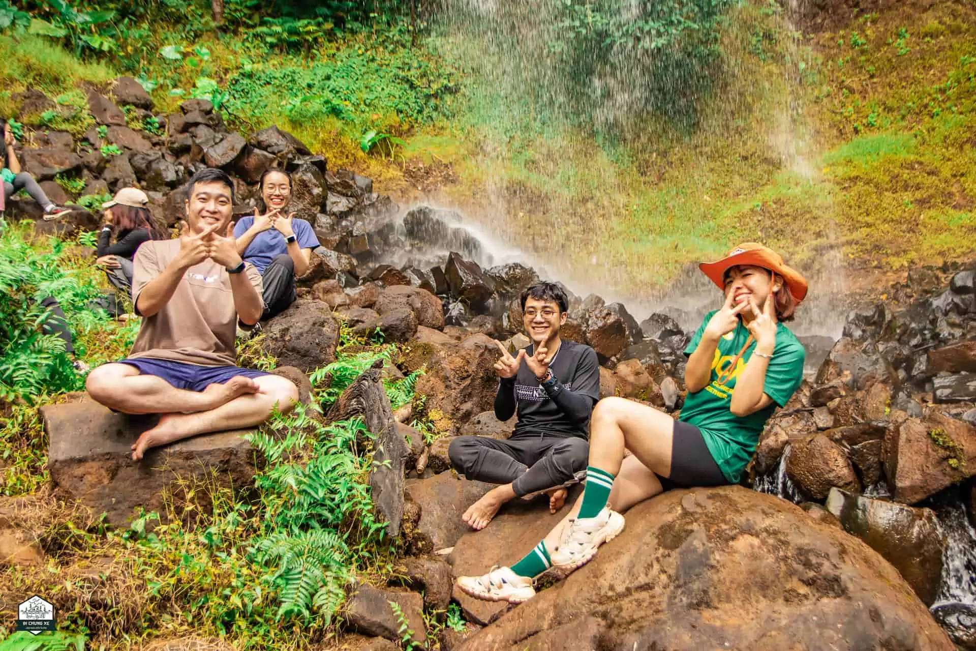 Tà đùng - vịnh hạ long giữa đại ngàn